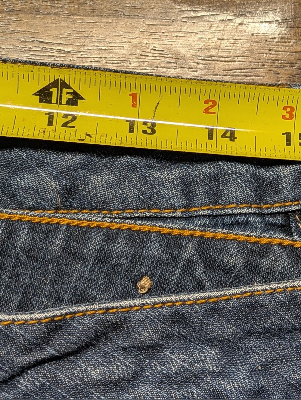 American Eagle Women’s Stretch Jean shorts size 12 - Picture 4 of 4